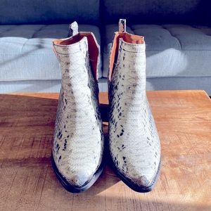 Jeffrey Campbell Cromwell Boots Size 7.5